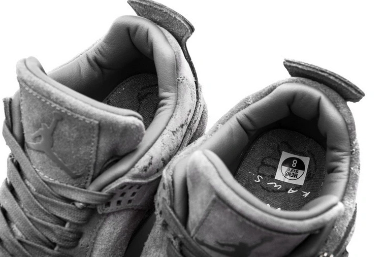 930155-003 Air  4 Kaws Retro Jordan 1011